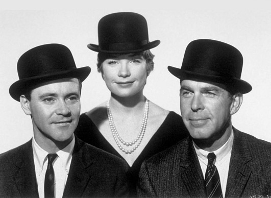 https://douglasfairbanksjr.wordpress.com/wp-content/uploads/2016/12/a914e-1960_film_the_apartment_cast.jpg